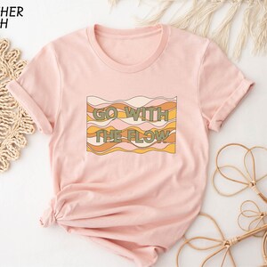 Camiseta "Go With The Flow", camiseta para enfermera de la UCI cardiovascular, regalo para enfermeras de cardiología, camiseta de cuello redondo para cardiología, sudadera de cardiología, regalo de agradecimiento para enfermeras