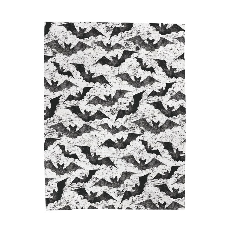Bat Pattern Soft Velveteen Plush Blanket - Warm Fuzzy Spooky Gothic Throw Blanket, Cozy Blanket for girlfriend image 2