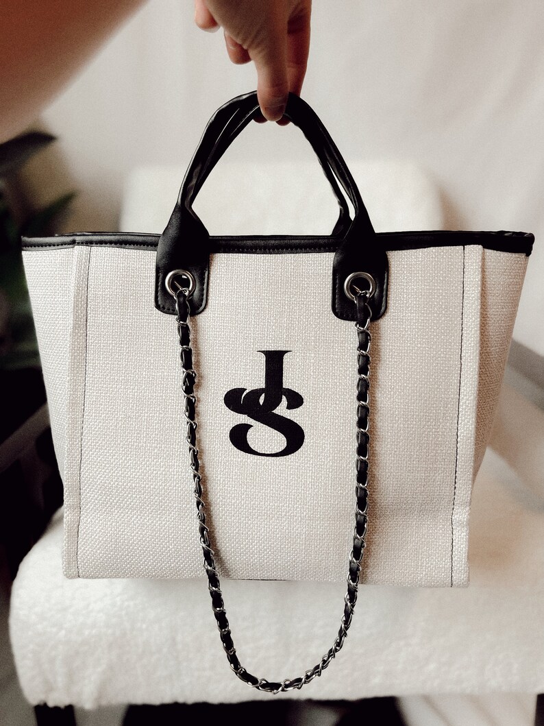 Personalized Bridesmaid Beach Bag,Custom Beach Bag, Chain Monogram,Holiday,Travel, Airport Beach Bag, Gifts For Her, Bride,Initial Bag image 3