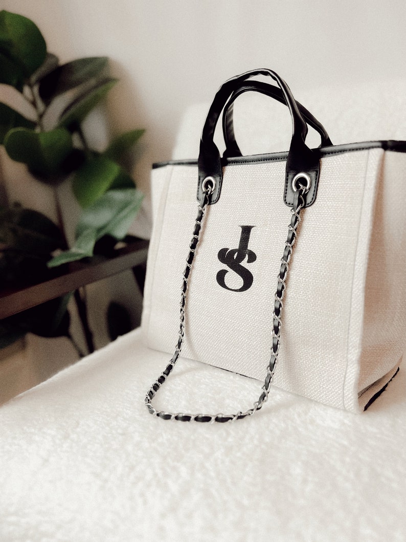 Personalized Bridesmaid Beach Bag,Custom Beach Bag, Chain Monogram,Holiday,Travel, Airport Beach Bag, Gifts For Her, Bride,Initial Bag image 6