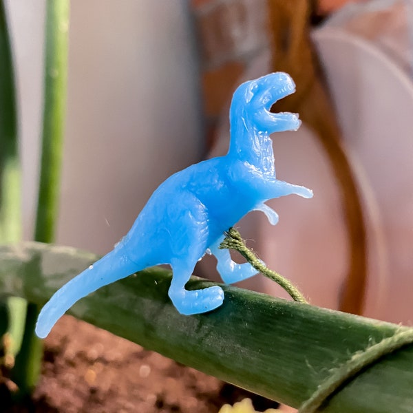 Whimsical Glow in the Dark Dinosaur Plant Decor - Perfect for a Magical Garden!