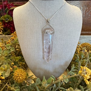 AAA Quality Madagascar super clear amethyst enhydro with moving bubbles Pendant