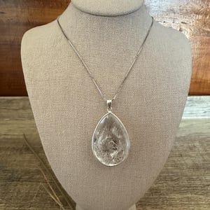AAA Quality enhydro with big moving bubble inclusion Quartz cabochon Pendant
