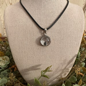 AAA Quality enhydro with moving mica inclusion Quartz cabochon Pendant