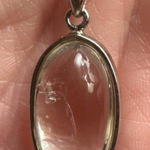 AAA Quality enhydro with moving bubble inclusion Quartz cabochon Pendant
