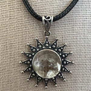 AAA Quality enhydro with moving bubble inclusion Quartz cabochon Pendant