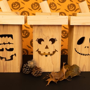 Cedar Wood Pumpkins/Fall Decor/Indoor/Outdoor/Lighted Decor