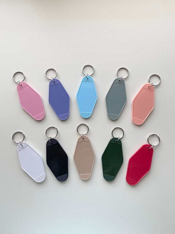 DaisyPaigeCo Vintage Keychains, Hotel Motel Keychain, Blank Plastic Tags, Keychain Blank, Retro Motel Keychain, Keychains for Printing, Different Colours