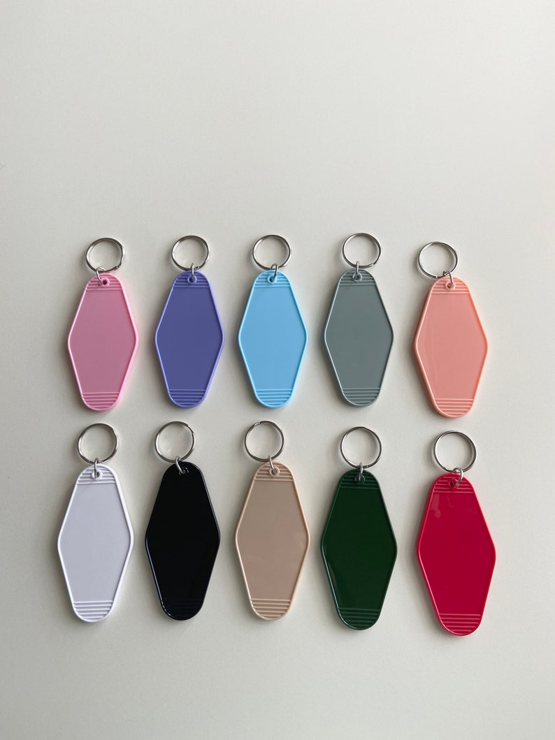 Vintage Keychains, Hotel Motel Keychain, Blank Plastic Tags, Keychain Blank, Retro Motel