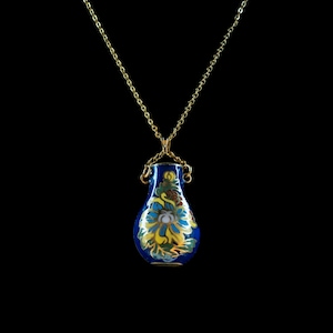 Vintage Cloisonné Vase Pendant Necklace: Hand-Painted Floral Enamel