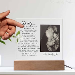 New Daddy Gift, Pregnancy Announcement Anniversary To Husband, Expecting Dad Gift from Baby, 1st Father&#39;s Day Gift for Dad To Be Gift Plaque