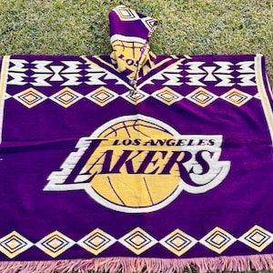 Los Ángeles Lakers sports poncho, hooded poncho, Alpaca wool blend poncho