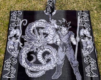 Ponczo z kapturem z wełny alpaki w stylu anime: ekskluzywny design