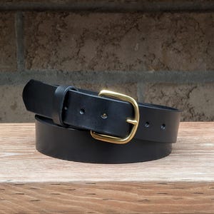 1&#39;1/2 inch Brass buckle Black Leather Belt, Casual Handmade Belt, Full grain Leather Belt, Made in Canada, Gift for him, Gift for her