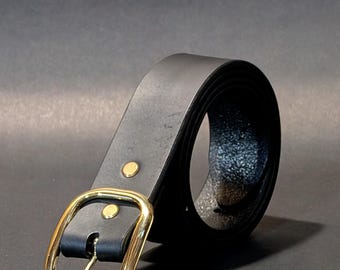 Wide Veg Tan Leather Belt: Oval Buckle, Handmade in Canada