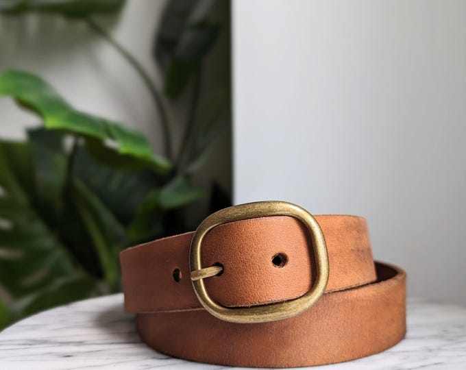Featured listing image: Women's Tan Leather Belt, Veg Tan Leather Belt,  Hand made belt, Made in Canada, Waist belt, Gift for her,
