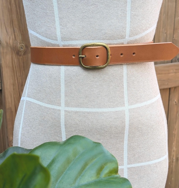 Women's Tan Leather Belt, Veg Tan Leather Belt,  Hand made belt, Made in Canada, Waist belt, Gift for her,