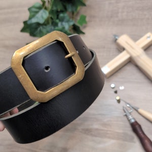1-1/2 inch black leather belt with statement buckle - Full grain leather belt