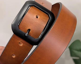 Full Grain Leather Belt Made in Canada - Black Buckle for a Statement Look