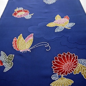Kimono Silk Fabric, 80's Vintage Japanese Silk Kimono, for Sewing, Quilting, Silk lampshade making, Ship from Spain
