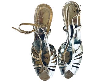 Amalfi by Rangoni Silver Strappy Heels | Vintage 90s Metallic Italian Leather Sandals | Made in Italy Designer Formal Shoes | Size 9B
