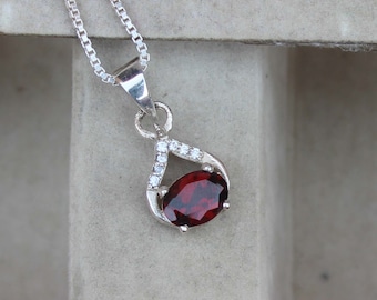 Handmade Oval Red Garnet 925 Sterling Silver Pendant
