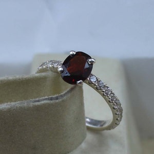 Garnet Ring 925 Sterling Silver Ring Oval Gemstone Ring Handmade Jewellery Wedding Ring Women Silver Ring Anniversary Gift for women ring