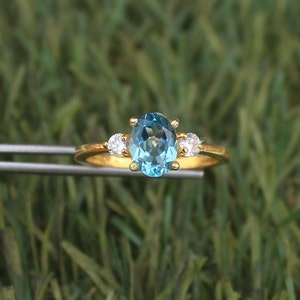 Natural Swiss Blue Topaz Ring Sterling Silver Gemstone Engagement Ring For Women - Promise Ring November Birthstone Anniversary Gift For Her