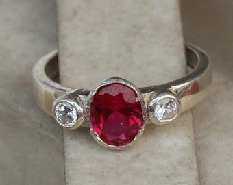 Anillo de rubí ovalado hecho a mano en plata de ley 925, joyería de promesa.