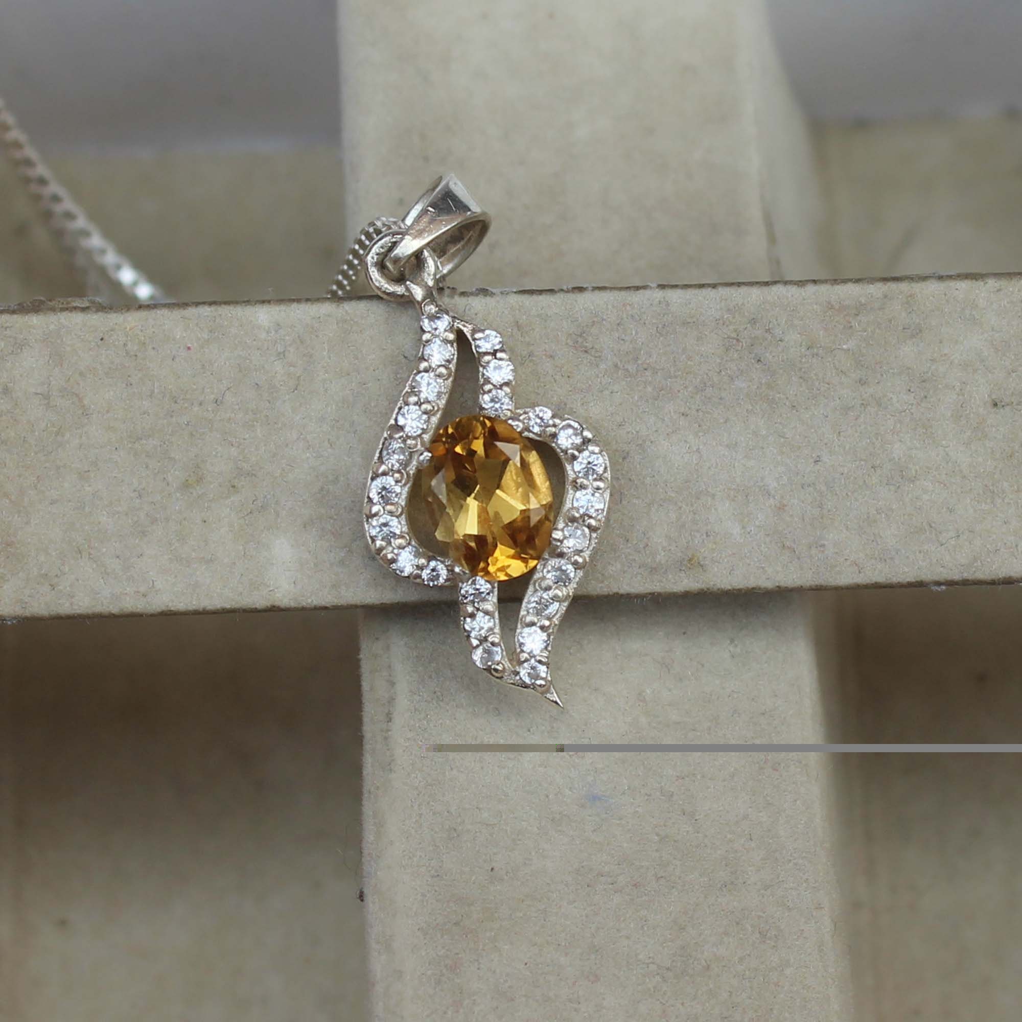 Pendentif Art Déco En Argent 925 - Serti D'une Citrine Et De Zircons - Neuf (sans Emballage)