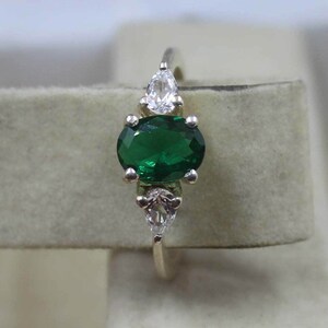 Dainty Emerald Ring Sterling Silver Ring WEdding Ring Gemstone Engagement Promise Ring For Women May Birthstone Ring Birthday Gift For Her