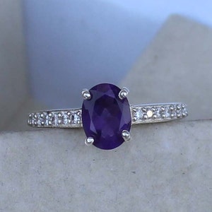 Natural Amethyst Ring- Sterling Silver Oval Engagement Ring For Women- Promise Ring- February Birthstone- Anniversary Birthday Gift For Her