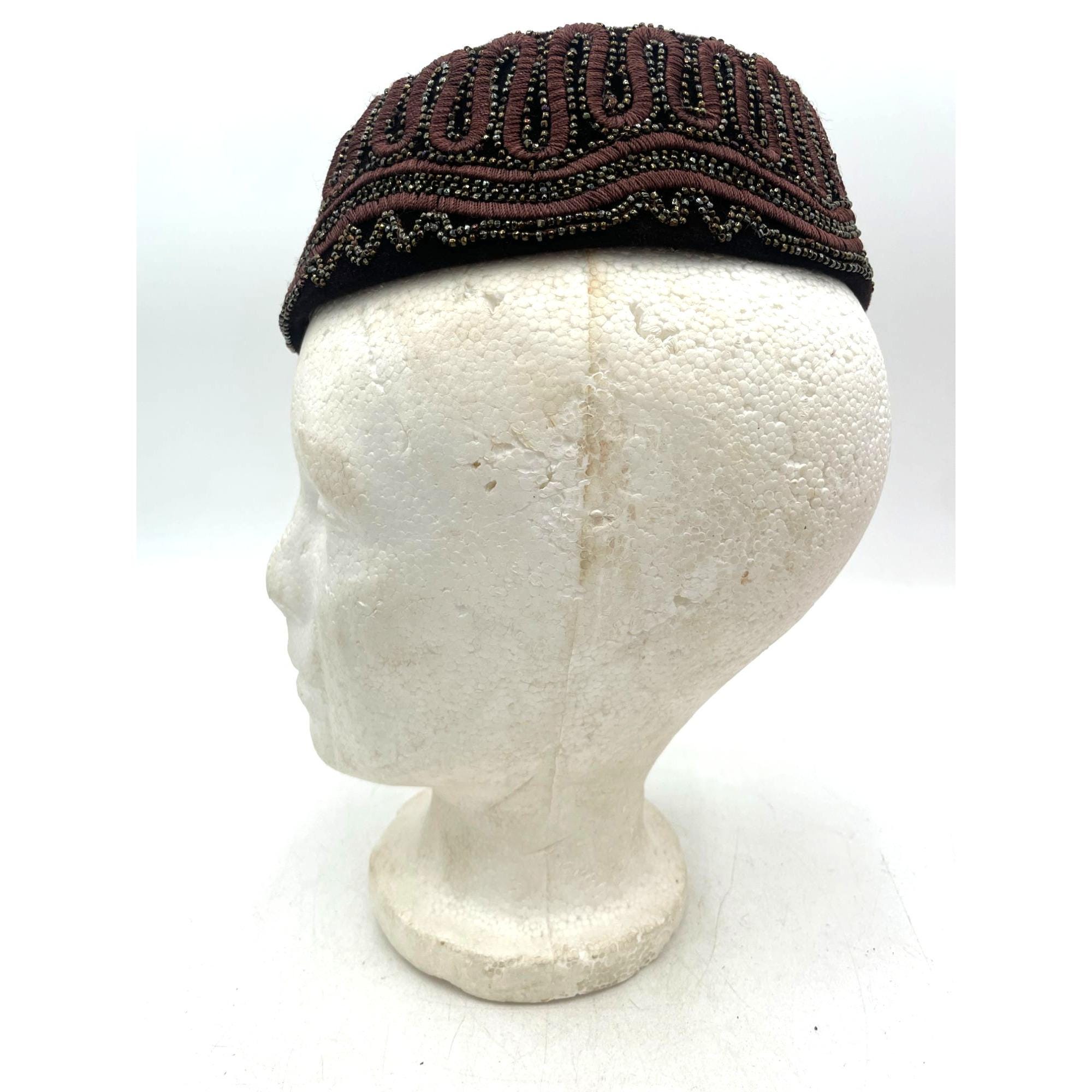 Vintage Brown Midi Velvet Hat Beaded Trim Made in France  display picture 1