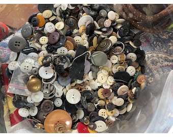 Vintage Modern Button Lot Mixed Materials Colors For Sewing Crafts Collecting