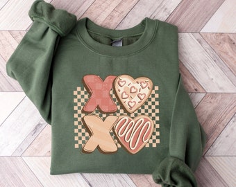 XOXO, Valentines Day Sweatshirt, Valentine Day Shirt, Valentines Sweater, Valentine Shirt, Sweatshirt For Women, Plus Size Sweater