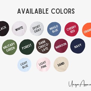 Puede incluir: Una tabla de colores disponibles para ropa, incluyendo negro, blanco, gris deportivo, azul &iacute;ndigo, rojo cereza, naranja, verde militar, verde bosque, chocolate oscuro, granate, azul marino, azul claro, rosa claro y arena.