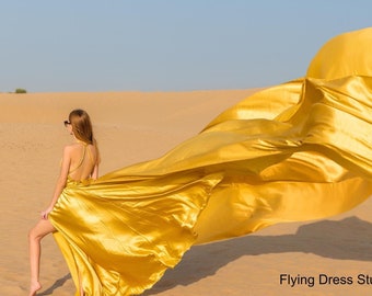 Flygande klänning för fotografering med långt släp: Outfit för Dubaiöknen och Santorini-stranden