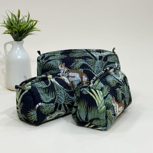 Set di 3: beauty case da viaggio in cotone con stampa a mano, borsa per il trucco riutilizzabile, borsa da lavaggio impermeabile con stampa animalier, misura piccola/media/grande.