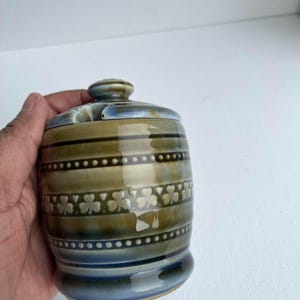 Wade Irish Porcelain Green Shamrock Lidded Jam Mustard Pot