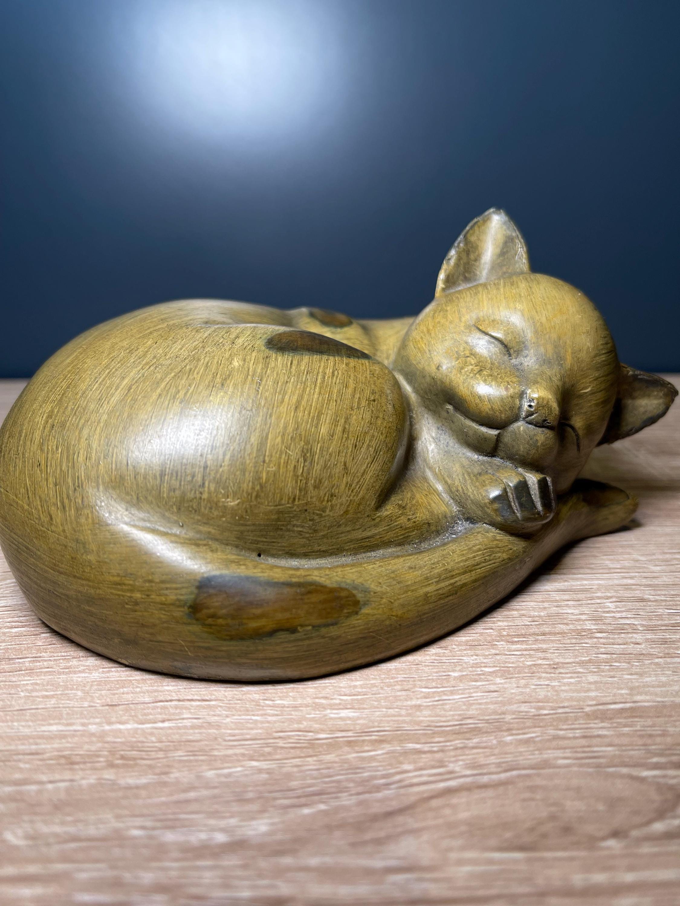 眠り猫 sleeping cat vintage ceramic object Vintage Ceramic Cat