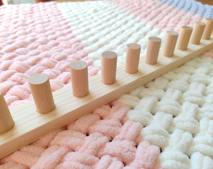 Chunky Knitting Blanket Loom - Foldable and Portable
