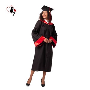 Abschlusskleid - Akademisches Kleid - Akademische Roben - Abschlusskleid für Studenten - Abschlussset mit roten Manschetten - Junggesellenkleid - Kleid mit Kragen