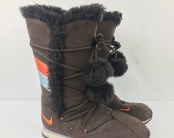 Vintage Nike ski snowboard winter suede snow boots 70s disco retro style womens sz 9