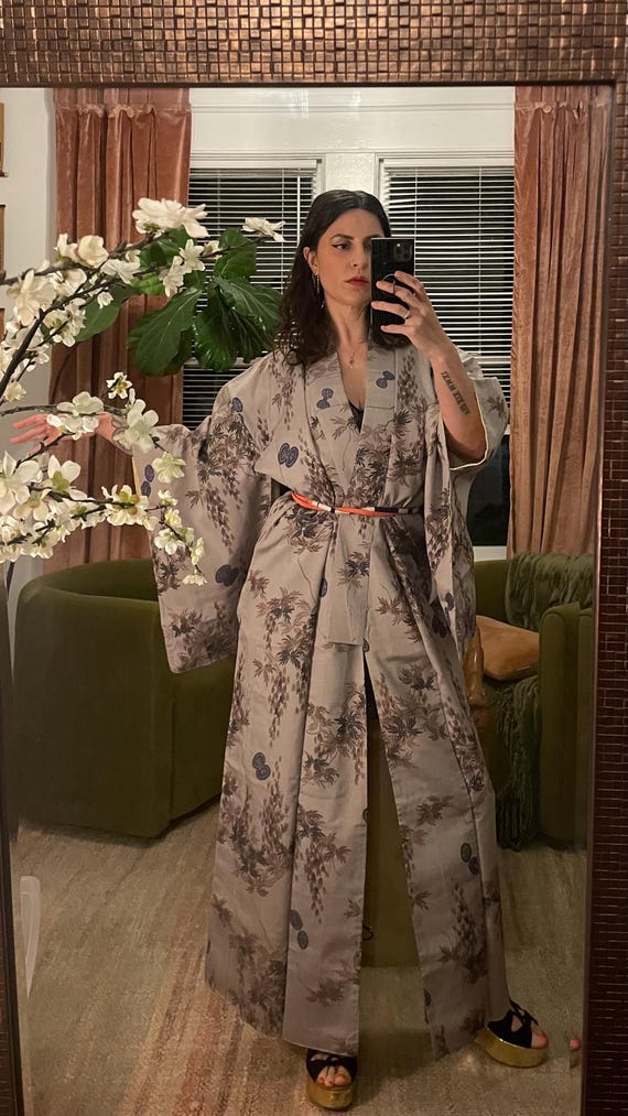 Vintage Japanese kimono lavender dove grey floral plants flowers wisteria