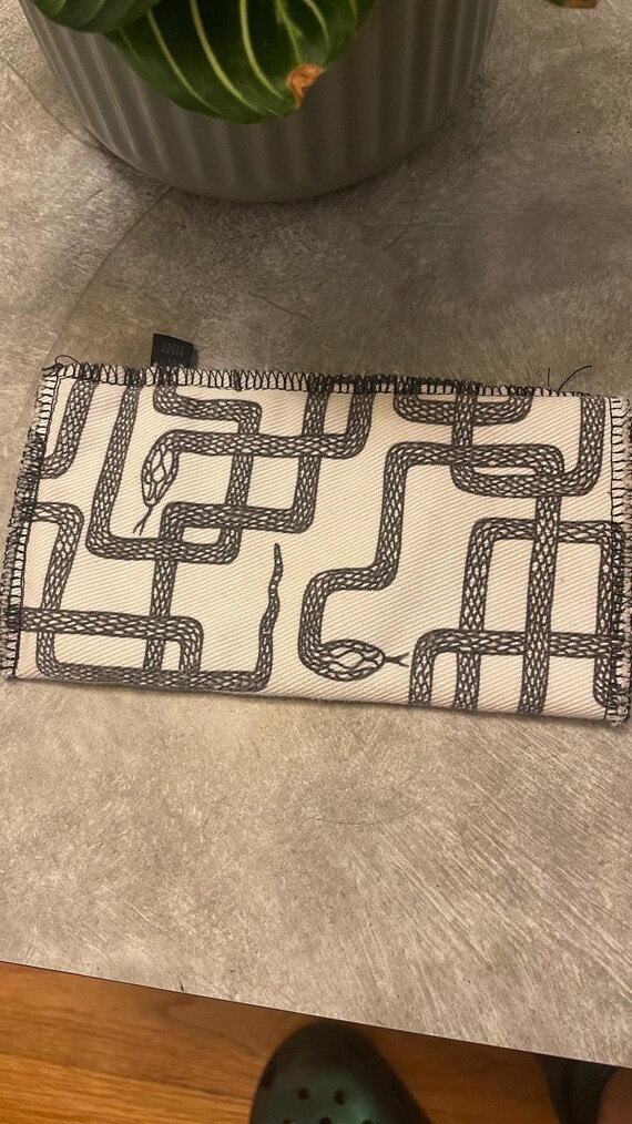 Adele Mildred Snake sunglasses case designer sold… - image 2