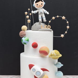 Astronaut Cake Topper, Rocket Cake Topper, Planets Cake Decoration Made of Lightweightt Air Dry Clay