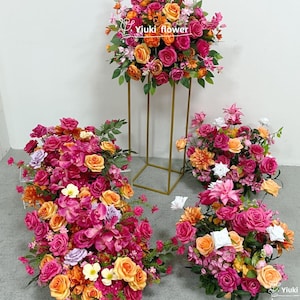 Composizione floreale artificiale rosa acceso arancione/palla di fiori di delphinium rosa/composizione floreale lunga/centrotavola escluso il supporto
