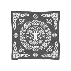 Altar Cloth Black and White Celtic Tarot Cloth for Tarot Cards Altar Cloth Witch Ritual Cloth Witchy Gift Chiffon Altar Decor Spiritual Gift