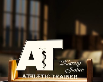 Aangepaste atletische trainer bureau naam plaat gepersonaliseerde trainer LED licht houten basis acryl kantooraccessoires houten naam teken decor baas cadeau