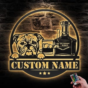 Benutzerdefinierte Bourbon Zigarre und Bulldogge Metall Wand Kunst LED Licht Personalisierte Alkohol Rauch Namensschild Wohnkultur Hund Bar Pub Mann Höhle Dekoration
